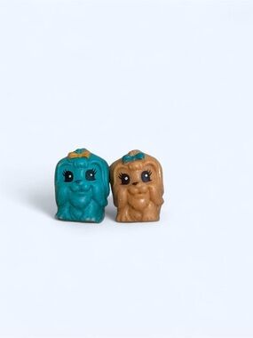 Y2K 2000s VTG Twin Maltese Puppy Squinkies Toy Bundle Set